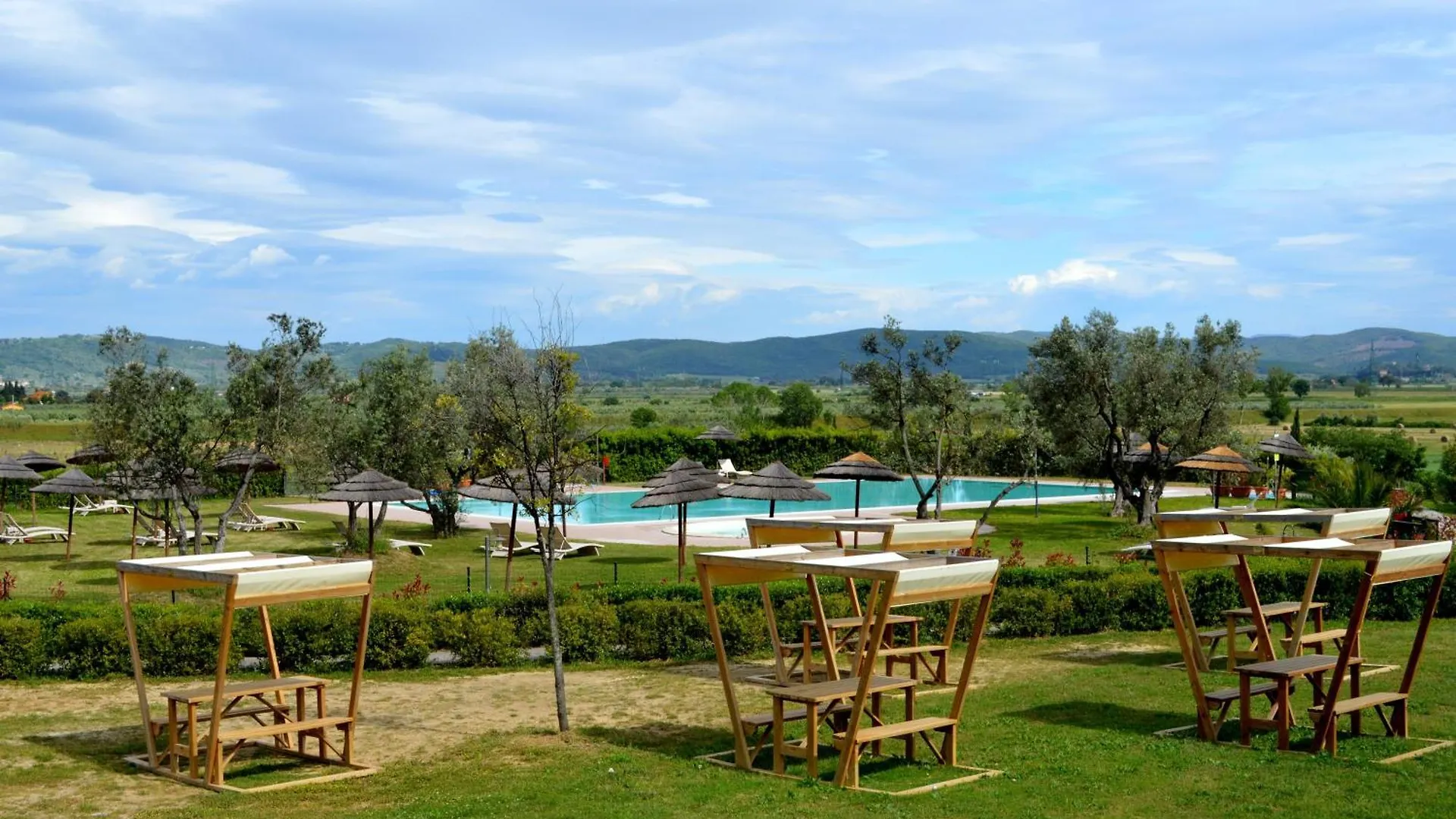 Le Corti Di Montepitti Aparthotel Suvereto