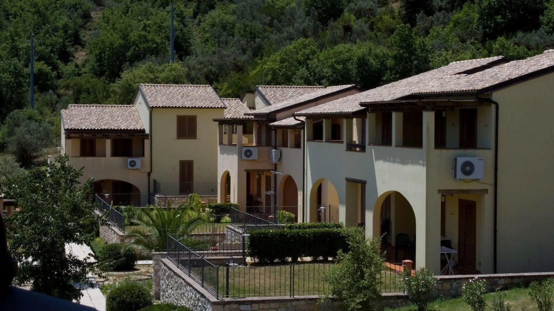 Le Corti Di Montepitti Aparthotel Suvereto