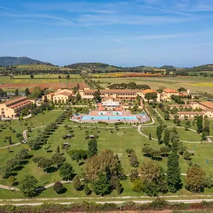 Prázdninový areál Poggio All'agnello Sport & Active Holidays